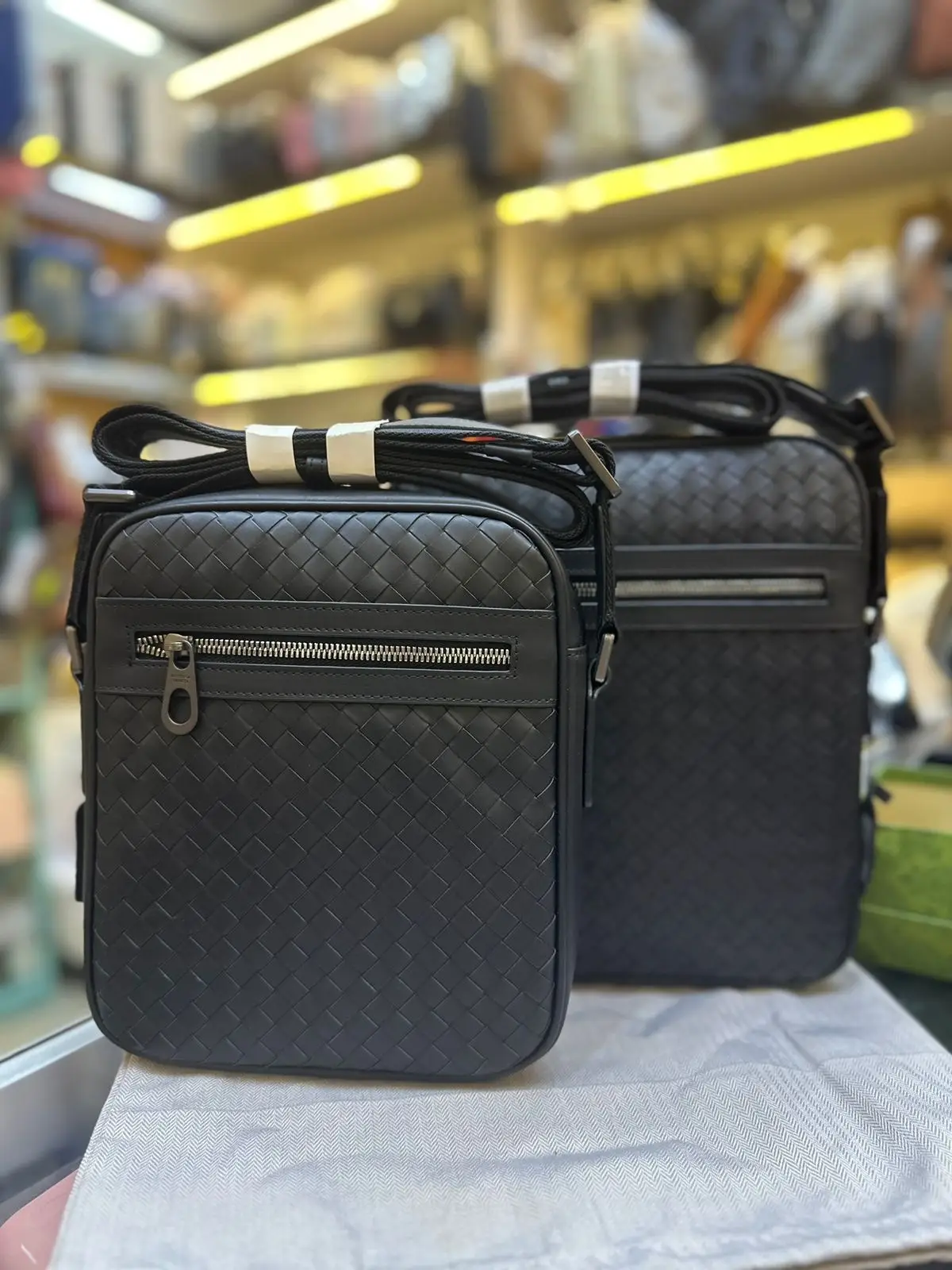 BOTTEGA VENETA Intrecciato Leather Messenger Bag BOTTEGA VENETA Intrecciato Leather Messenger Bag