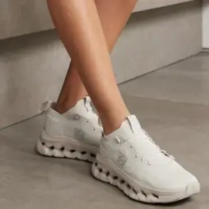 L OE WE Cloudtilt Shoe