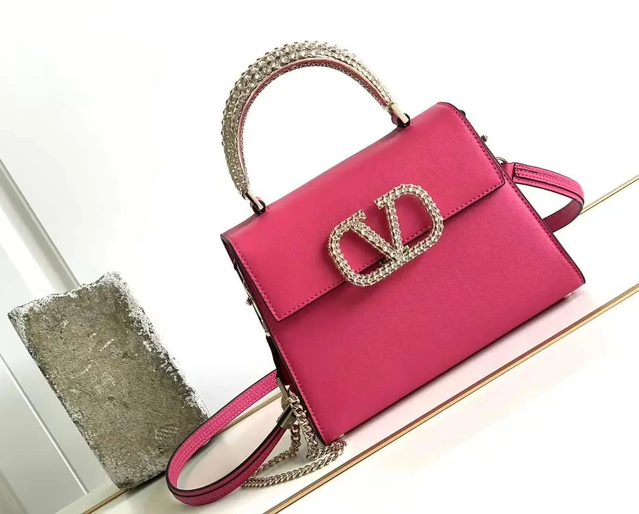 VALENTINO Garavani Mini Vsling Bag VALENTINO Garavani Mini Vsling Bag