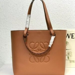L OE WE Women Small Classic Calfskin Bag
