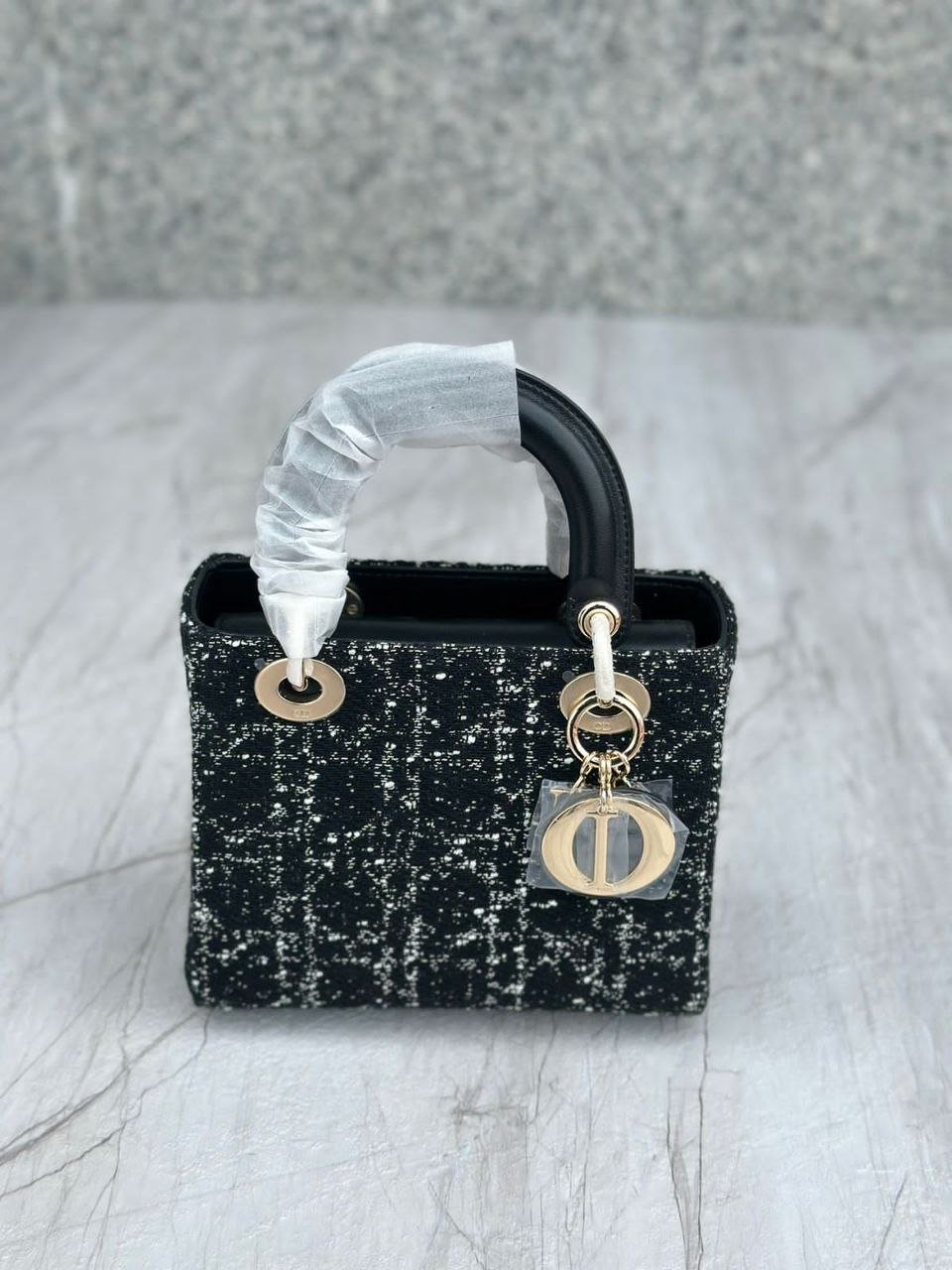 DIOR Medium Lady D-Lite Bag DIOR Medium Lady D-Lite Bag