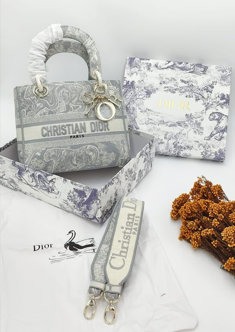 Christian Dior Medium Lady D-Lite Bag Christian Dior Medium Lady D-Lite Bag