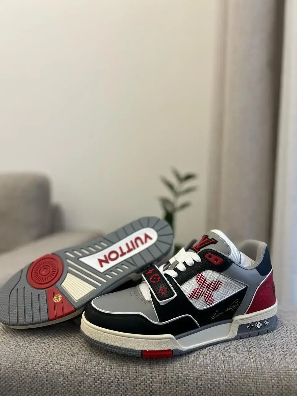 LOUIS VUITTON Rivoli High Top Sneakers LOUIS VUITTON Rivoli High Top Sneakers