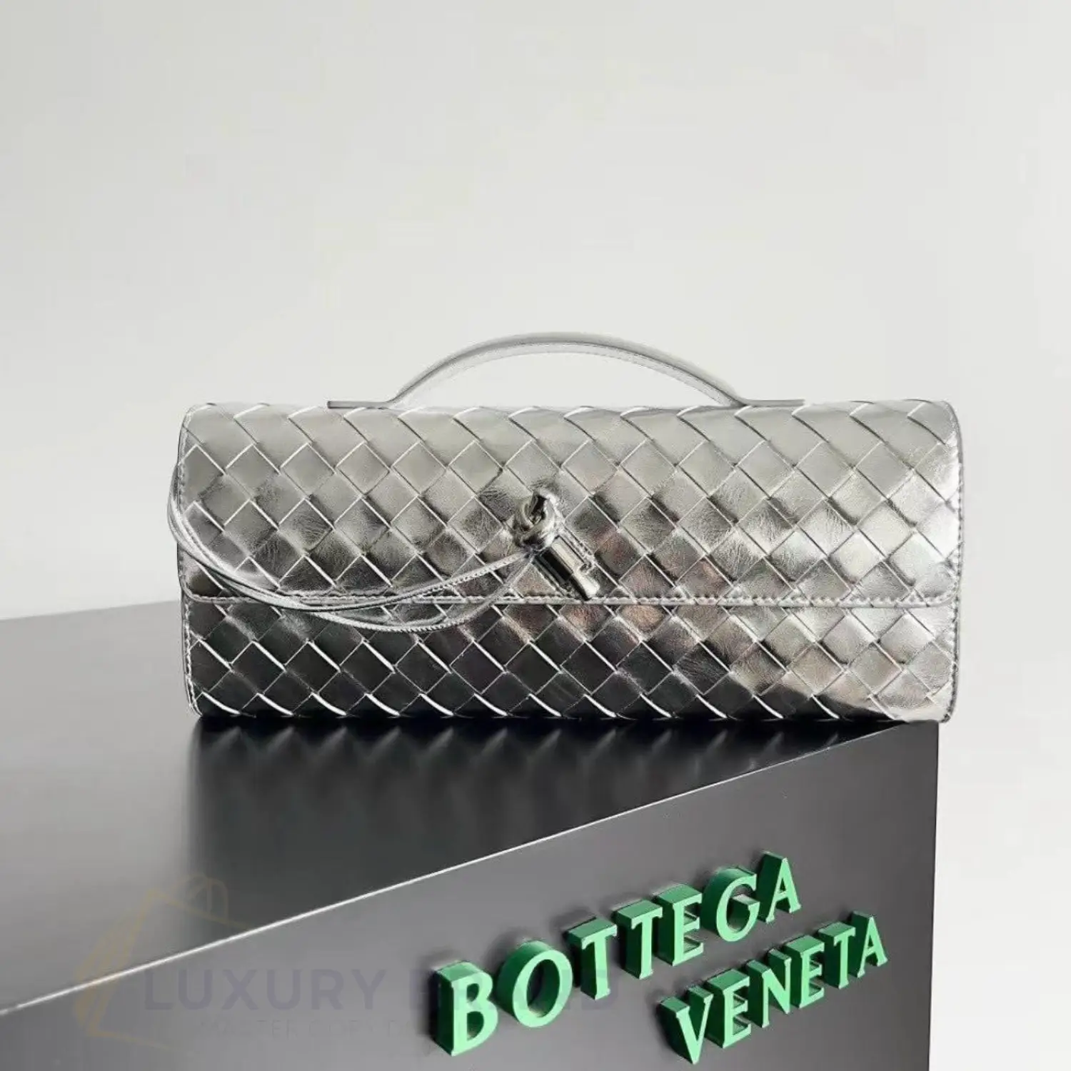 Bottega Veneta Andiamo Clutch Bag Bottega Veneta Andiamo Clutch Bag
