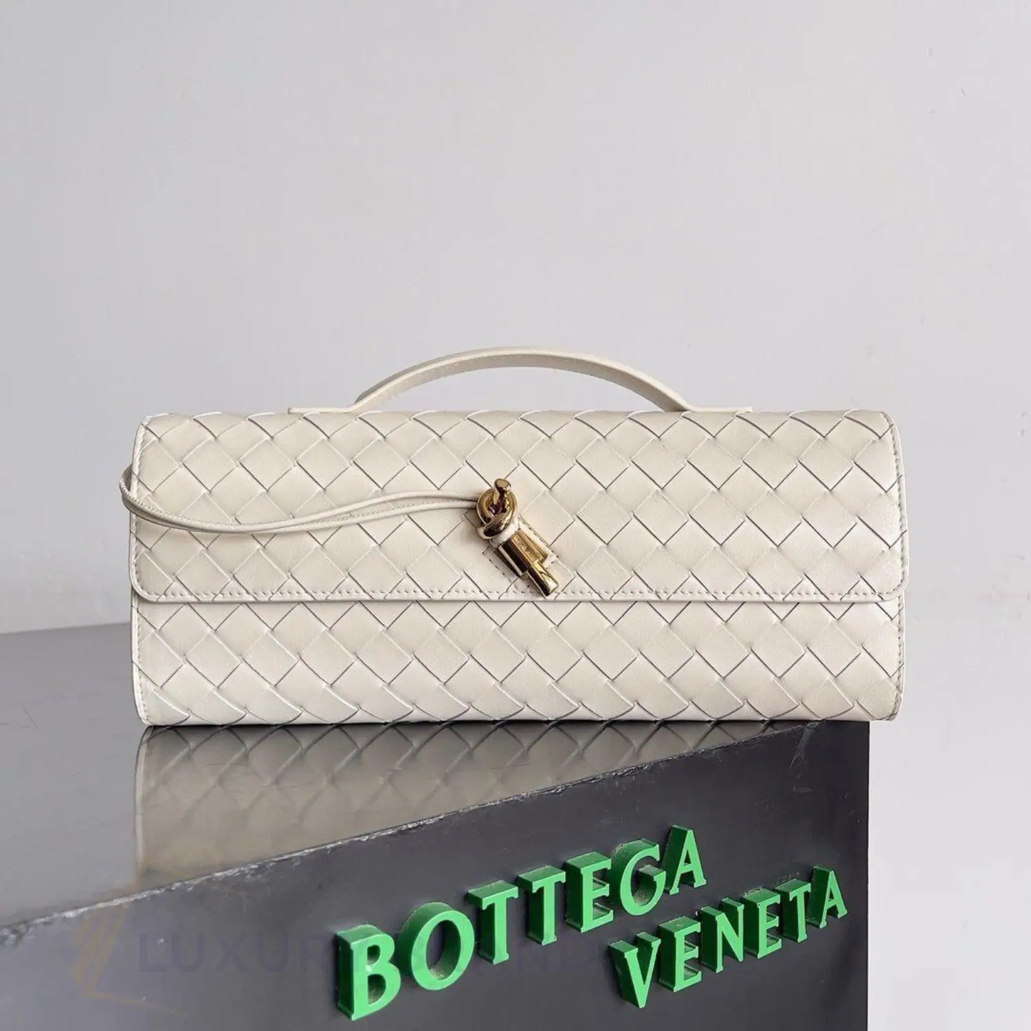 Bottega Veneta Andiamo Clutch Bag Bottega Veneta Andiamo Clutch Bag